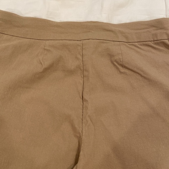 Time and Tru khaki capri pants - Picture 3 of 7
